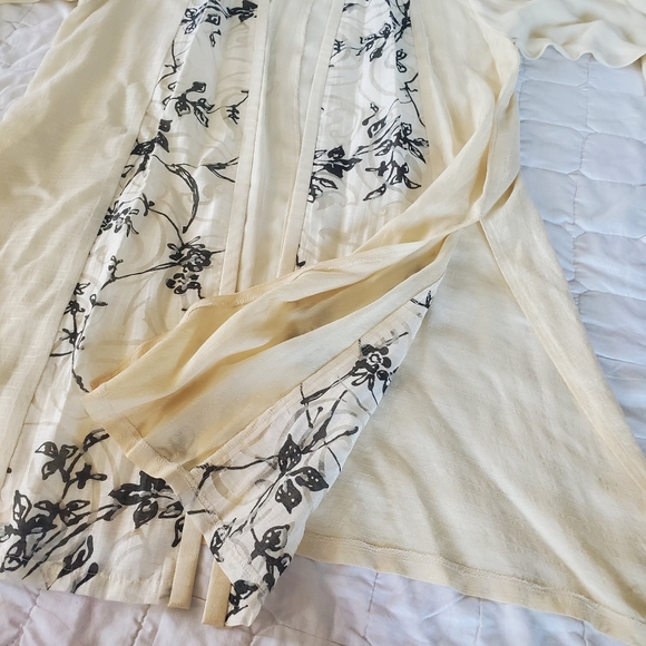 Top - Picture 6 of 13